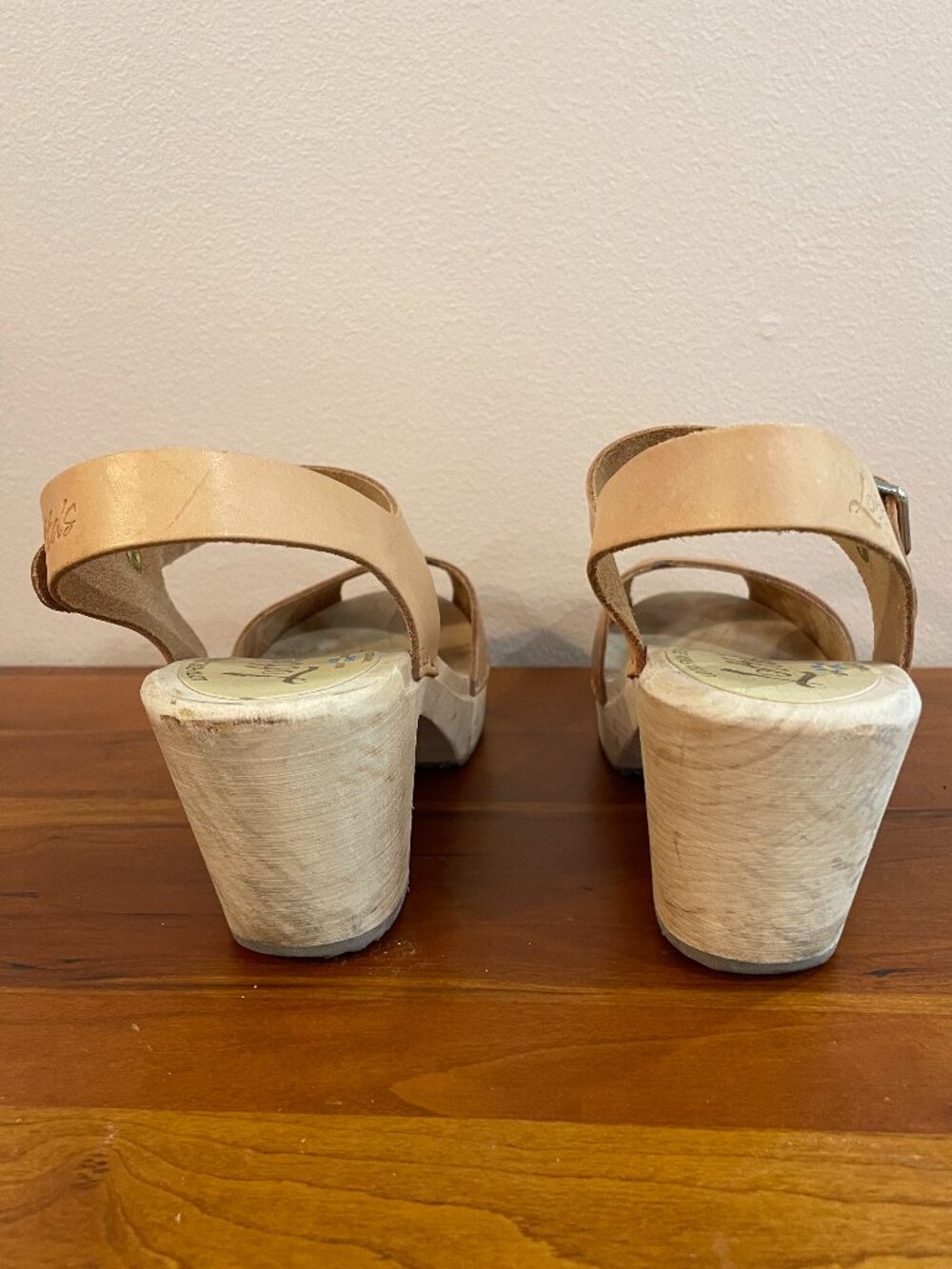 Lotta Tan Leather Peep Toe Clogs Size 38 / 7.5 - Picture 5 of 6